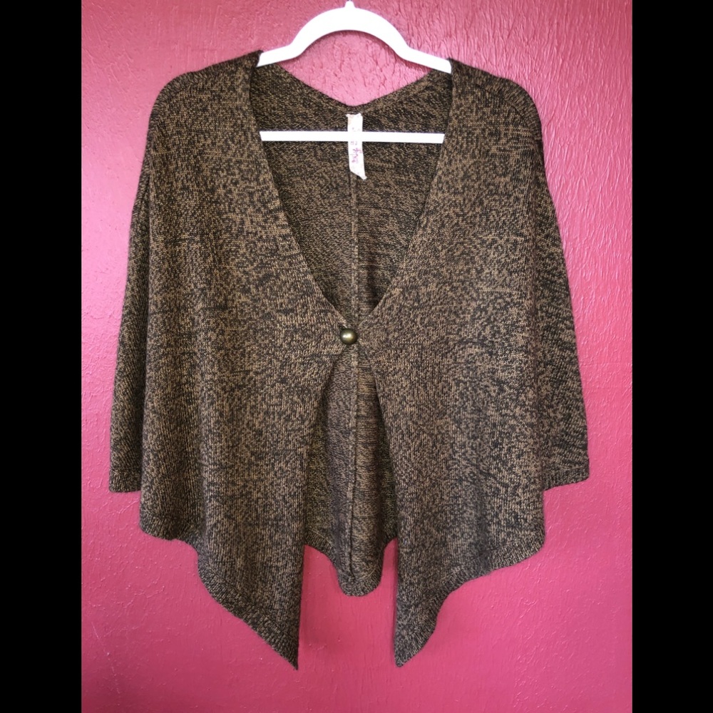 Only Sky Sz Medium Mixed Brown Cape - Perfect for Winter and Spring!